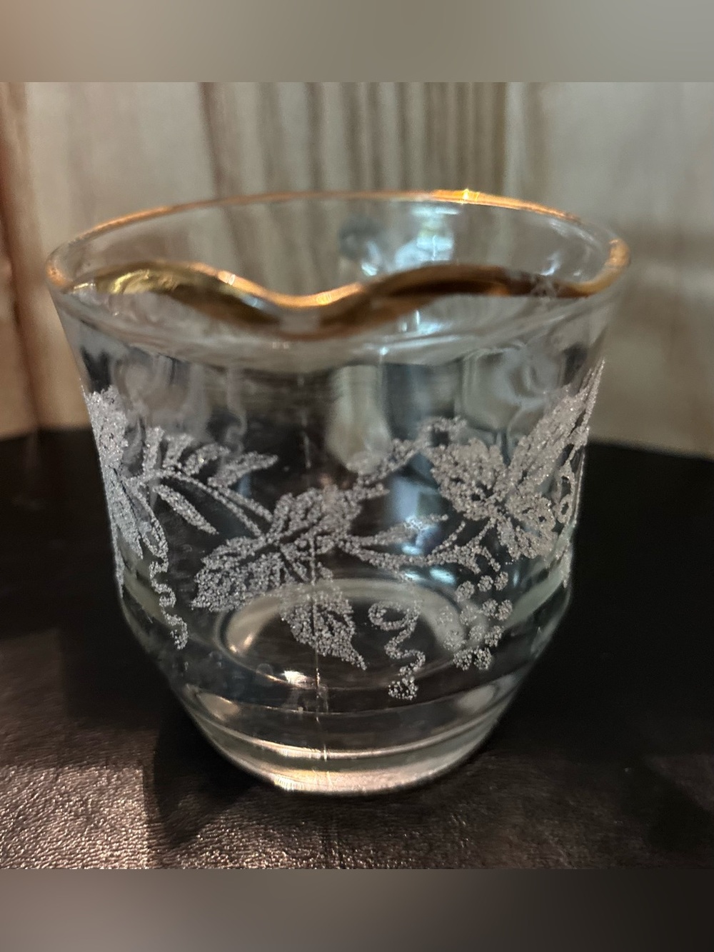 Vintage Bartlett Collins Frosted Grape Vine Pattern Cream and Sugar set - Picture 4 of 7